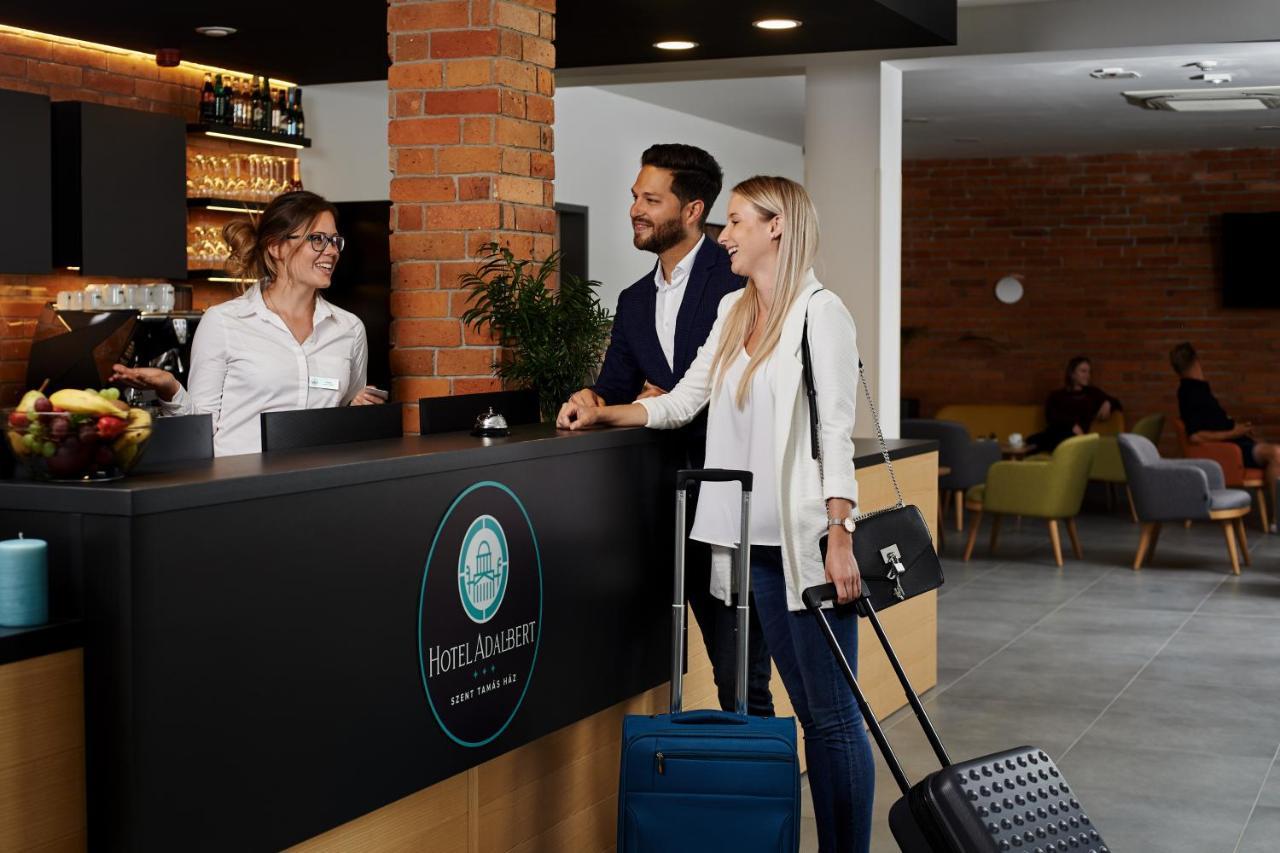 Hotel Adalbert Szent Tamas Haz Έστεργκομ Εξωτερικό φωτογραφία