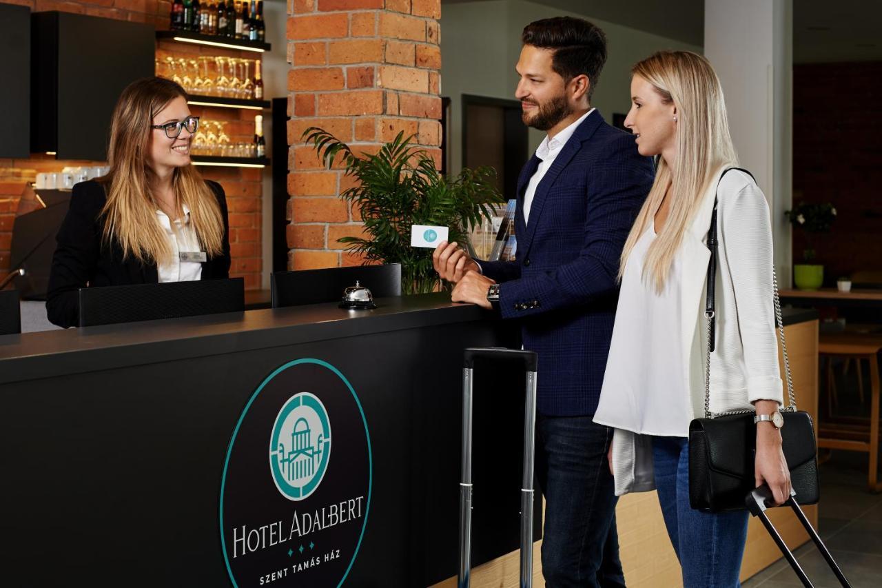 Hotel Adalbert Szent Tamas Haz Έστεργκομ Εξωτερικό φωτογραφία